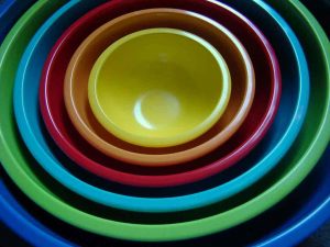 color melamine bowls